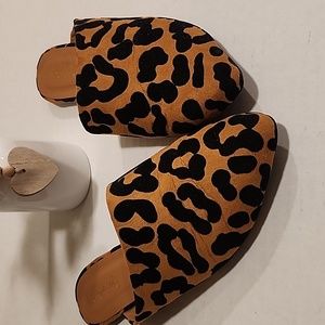 QUPID Cheetah Asymmetrical Slip On  Mule Flat Loafers Size 6.5